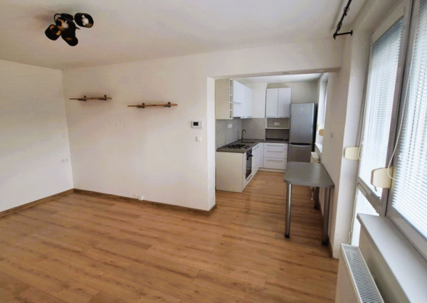 Rezervované...TOP/ Rybany - 2 izbový byt s loggiou a s garážou