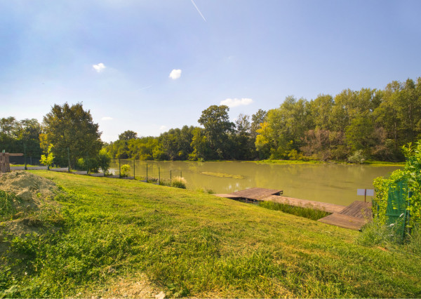 Na predaj rekreačná chata s priestranným pozemkom v obci Blahová