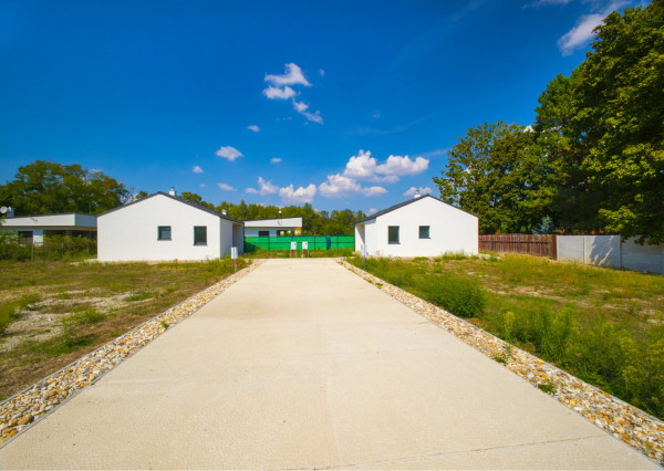 Na predaj rekreačná chata s priestranným pozemkom v obci Blahová