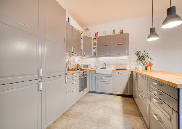 Na prenájom štýlový 2,5-izbový byt na Palisádach v Bratislave