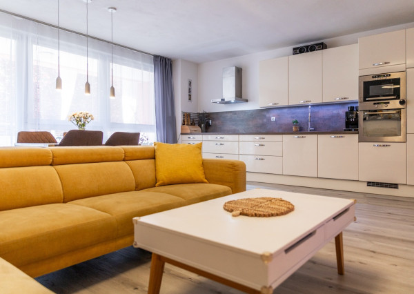 REZERVOVANÉ: Na predaj štýlový 3-izbový byt v lokalite Bratislava–Trnávka