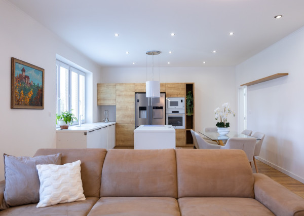 REZERVOVANÉ: Na predaj vkusne zariadený 3-izbový byt na Ružovej ulici v Trenčíne