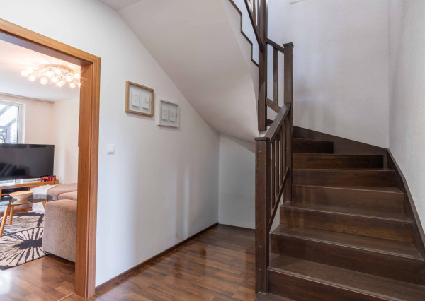 Na predaj priestranný rodinný dom v pokojnej lokalite Hôrka