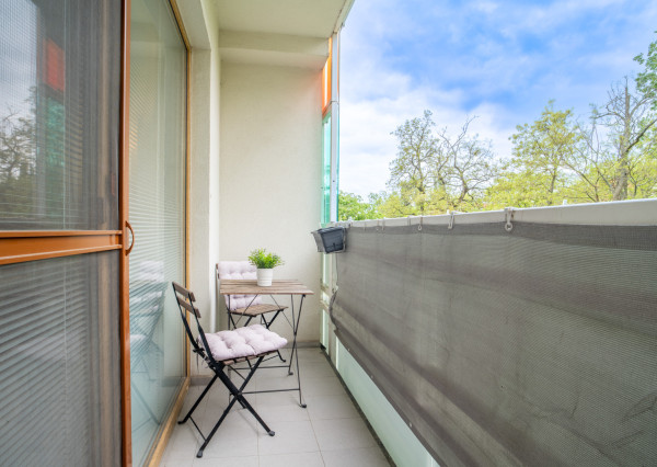 Na predaj kompletne zariadený 2-izbový byt v blízkosti OC Vivo