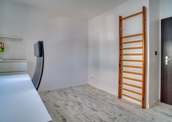 Na prenájom 3-izbový byt v Dunajskej Lužnej