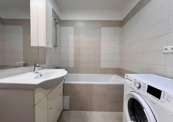 Na predaj priestranný 4-izbový byt v Trenčíne