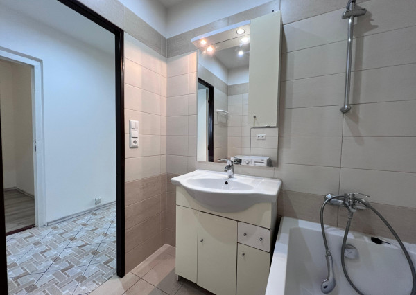 Na predaj priestranný 4-izbový byt v Trenčíne