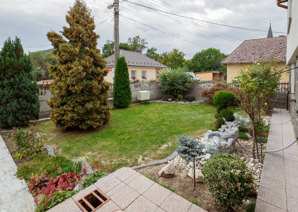 Na predaj 2-generačný rodinný dom v obci Zámutov