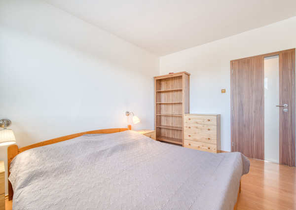 Na prenájom 4-izbový byt v Podunajských Biskupiciach