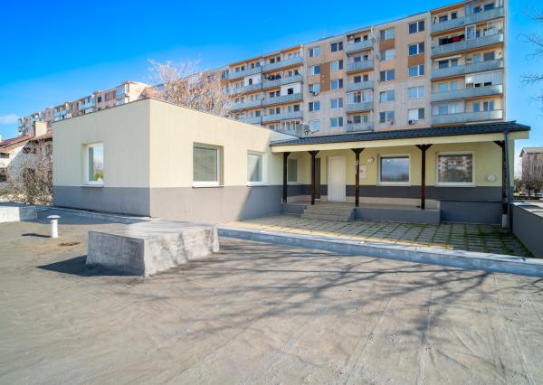 Na predaj dvojpodlažný rodinný dom s polyfunkciou v Trnave