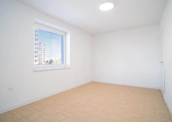 Na predaj dvojpodlažný rodinný dom s polyfunkciou v Trnave