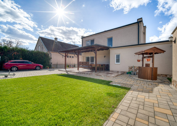 Na predaj 4-izbový rodinný dom v Zemianskych Sadoch