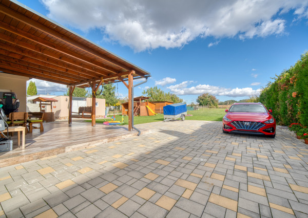 Na predaj 4-izbový rodinný dom v Zemianskych Sadoch