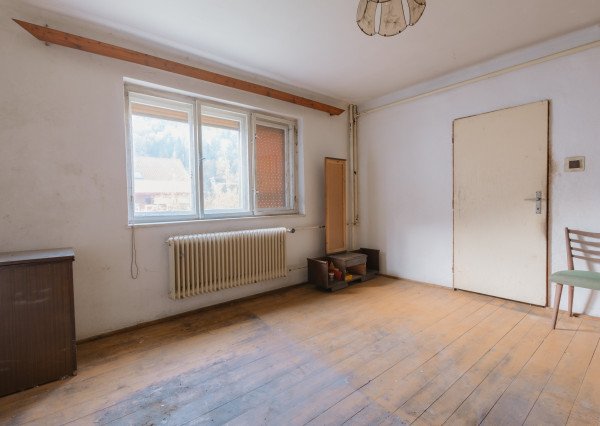 Na predaj investičný dom pri lyžiarskom vleku v Oščadnici