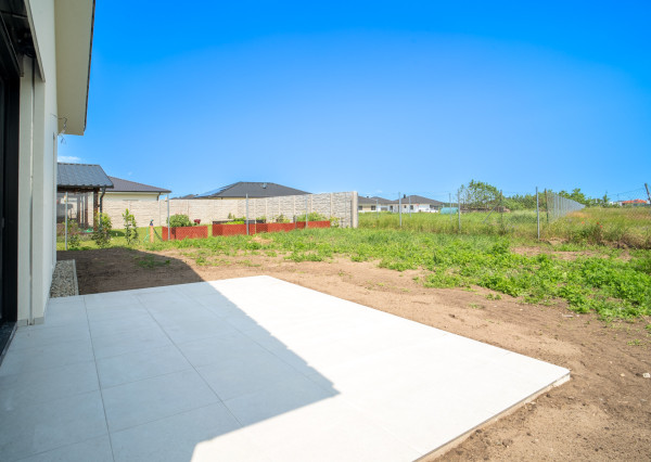 Na predaj skolaudovaný 4-izbový rodinný dom v obci Zohor