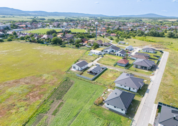 Na predaj skolaudovaný 4-izbový rodinný dom v obci Zohor
