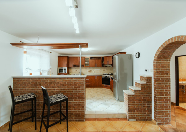 Na prenájom štýlový 4-izbový rodinný dom v Trenčíne