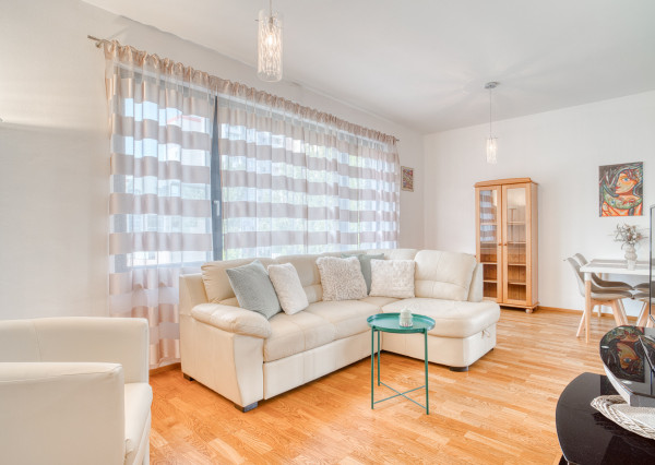 Na prenájom neštandardný 3-izbový byt Bratislava-Líščie Nivy