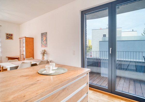 Na prenájom neštandardný 3-izbový byt Bratislava-Líščie Nivy