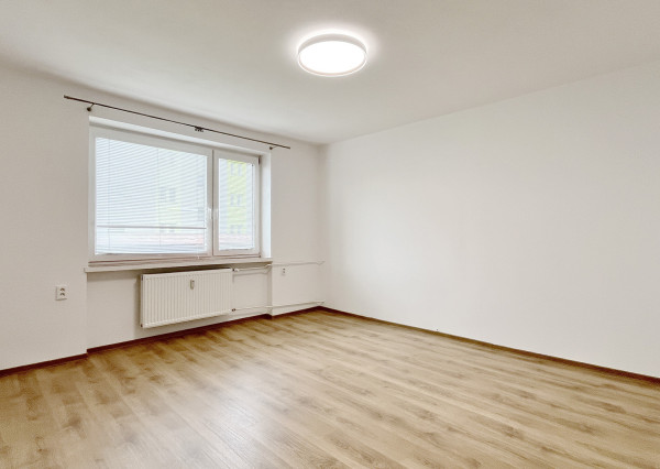 Na prenájom kompletne prerobený 2-izbový byt v Sučanoch