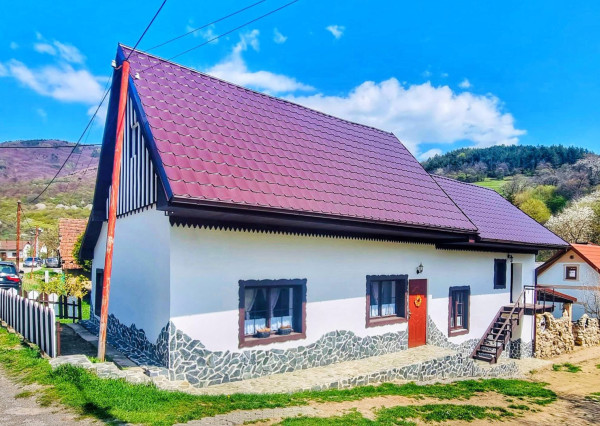 Opäť u nás !!! EXKLUZÍVNE  V PONUKE na predaj dobová chalúpka v Čiernej Lehote