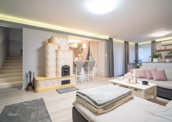 Na predaj rodinná vila v maďarskej obci Gyenesdiás