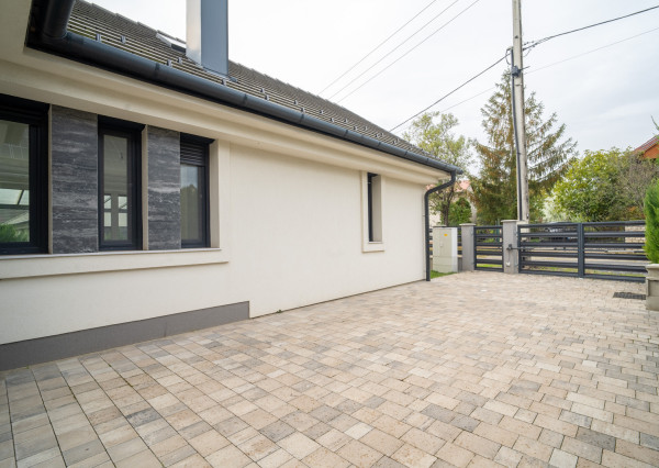 Na predaj moderná novostavba v lokalite Vonyarcvashegy