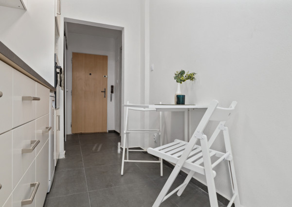 Na prenájom moderný 2-izbový byt v Bratislave - Riazanská