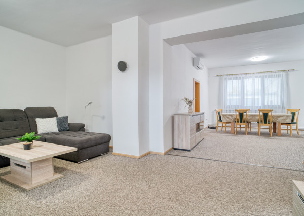 Na predaj 5-izbový rodinný dom – Bratislava, Vrakuňa