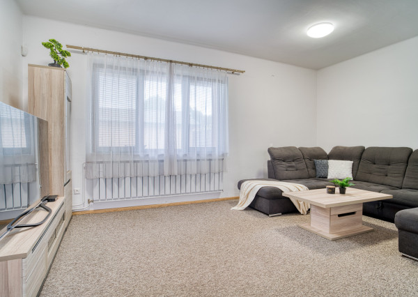 Na predaj 5-izbový rodinný dom – Bratislava, Vrakuňa