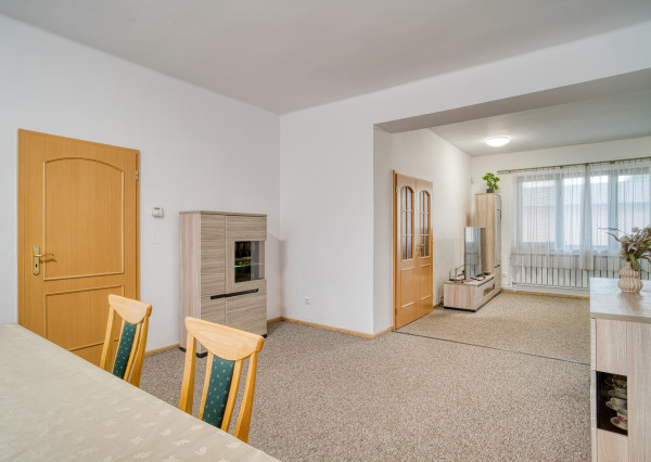 Na predaj 5-izbový rodinný dom – Bratislava, Vrakuňa