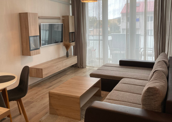 Na prenájom kompletne zariadený 2-izbový byt v obci Soblahov