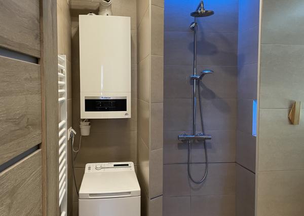 Na prenájom kompletne zariadený 2-izbový byt v obci Soblahov