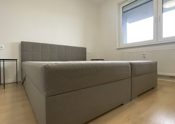 Na prenájom vkusne zariadený 2-izbový byt v Trenčíne