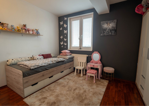 Na predaj 3-izbový byt v obci Trenčianske Stankovce