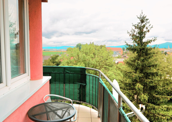 Na predaj 3-izbový byt v obci Trenčianske Stankovce