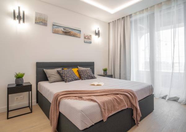 Na prenájom exkluzívny 2-izbový byt so šatníkom a panoramatickým výhľadom v projekte SKYPARK, Továrenská ulica