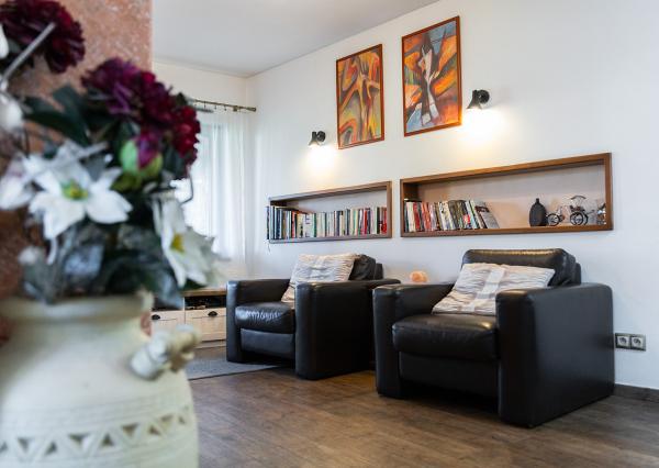 REZERVOVANÉ - Na predaj dom vhodný na podnikanie v Bzinciach pod Javorinou