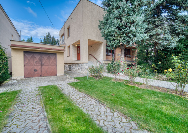 Na predaj rodinný dom v Seredi