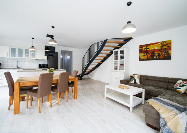 Na predaj 4-izbový rodinný dom v Miloslavove - Alžbetin dvor