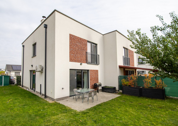 Na predaj 4-izbový rodinný dom v Miloslavove - Alžbetin dvor