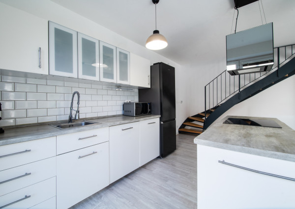 Na predaj 4-izbová bytová jednotka dvojdomu v Miloslavove - Alžbetin dvor