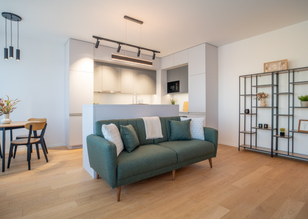 Na prenájom exkluzívny 2-izbový byt s výhľadom na Bratislavu v novej Klingerke