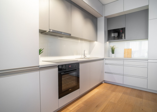 Na prenájom exkluzívny 2-izbový byt s výhľadom na Bratislavu v novej Klingerke