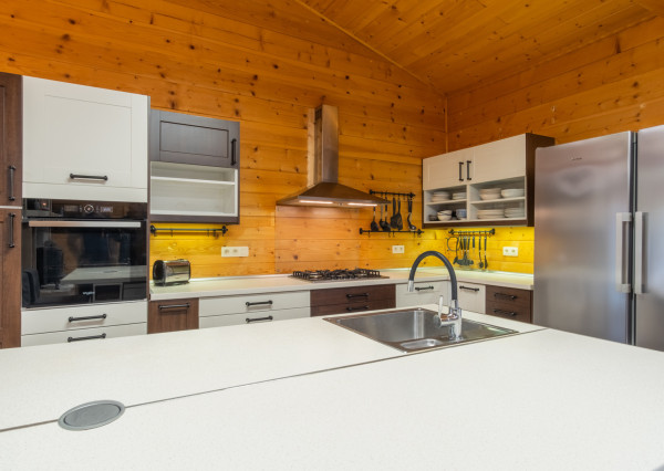 Na predaj dom snov–rodinné sídlo s jazierkom na kúpanie a panoramatickým výhľadom na Vysoké Tatry