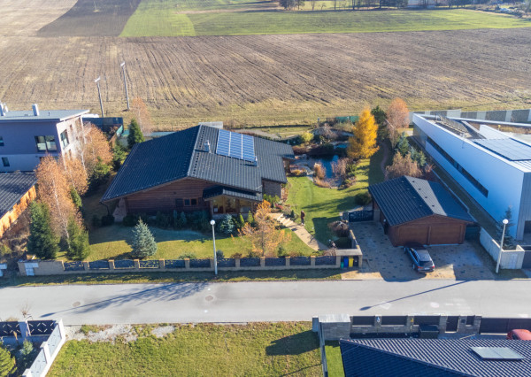 Na predaj dom snov–rodinné sídlo s jazierkom na kúpanie a panoramatickým výhľadom na Vysoké Tatry