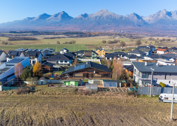 Na predaj dom snov–rodinné sídlo s jazierkom na kúpanie a panoramatickým výhľadom na Vysoké Tatry
