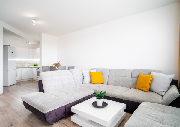 Na prenájom slnečný 3-izbový byt v Malackách