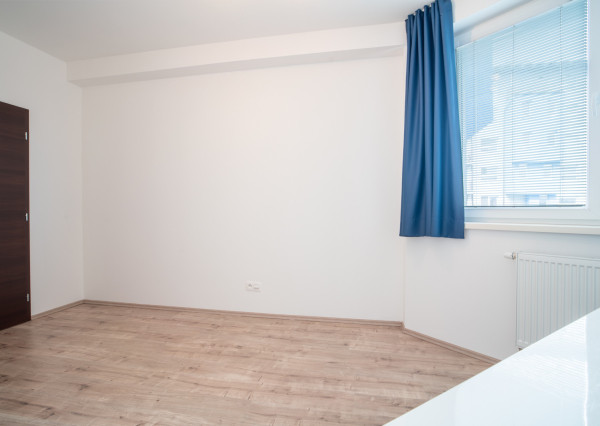 Na prenájom slnečný 3-izbový byt v Malackách