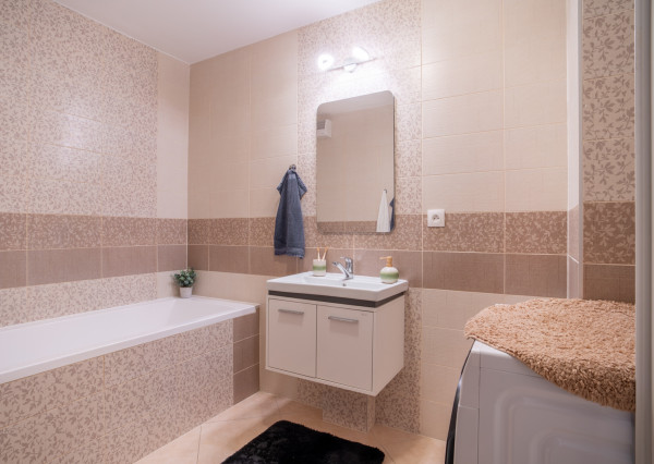 Na prenájom slnečný 3-izbový byt v Malackách